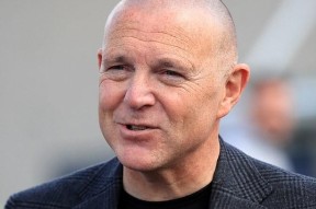 米兰真人今晚布莱顿调整名单以备意甲，单刀错失环节打磨，更衣室稳定，年轻球员得到机会的简单介绍